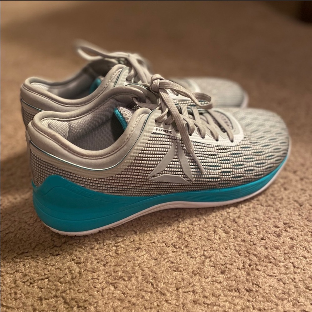Nano 8 - Great Conditon!